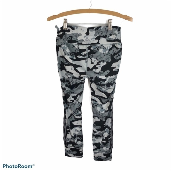 Reebok Black Gray Camo Print Leggings Sz Small - Picture 2 of 6